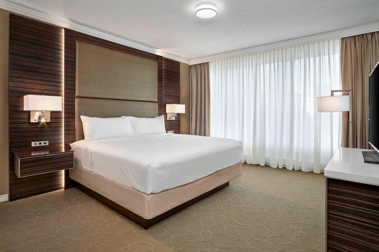 Delta Hotels By Marriott Edmonton Centre Suites Exteriér fotografie